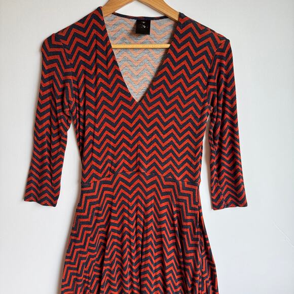 Agnes and Dora Chevron Print Midi Dress Size Extra Small Blue Red Pockets - Picture 7 of 14